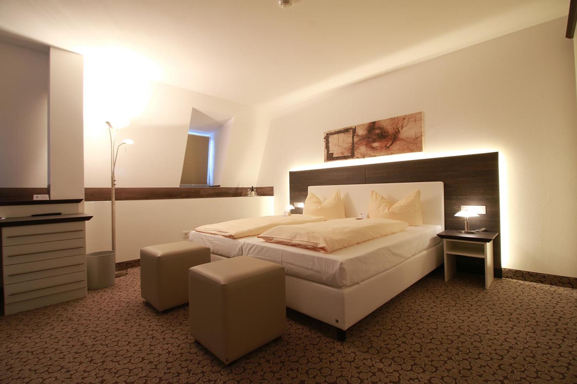 Schlosshotel Вайльбург Экстерьер фото