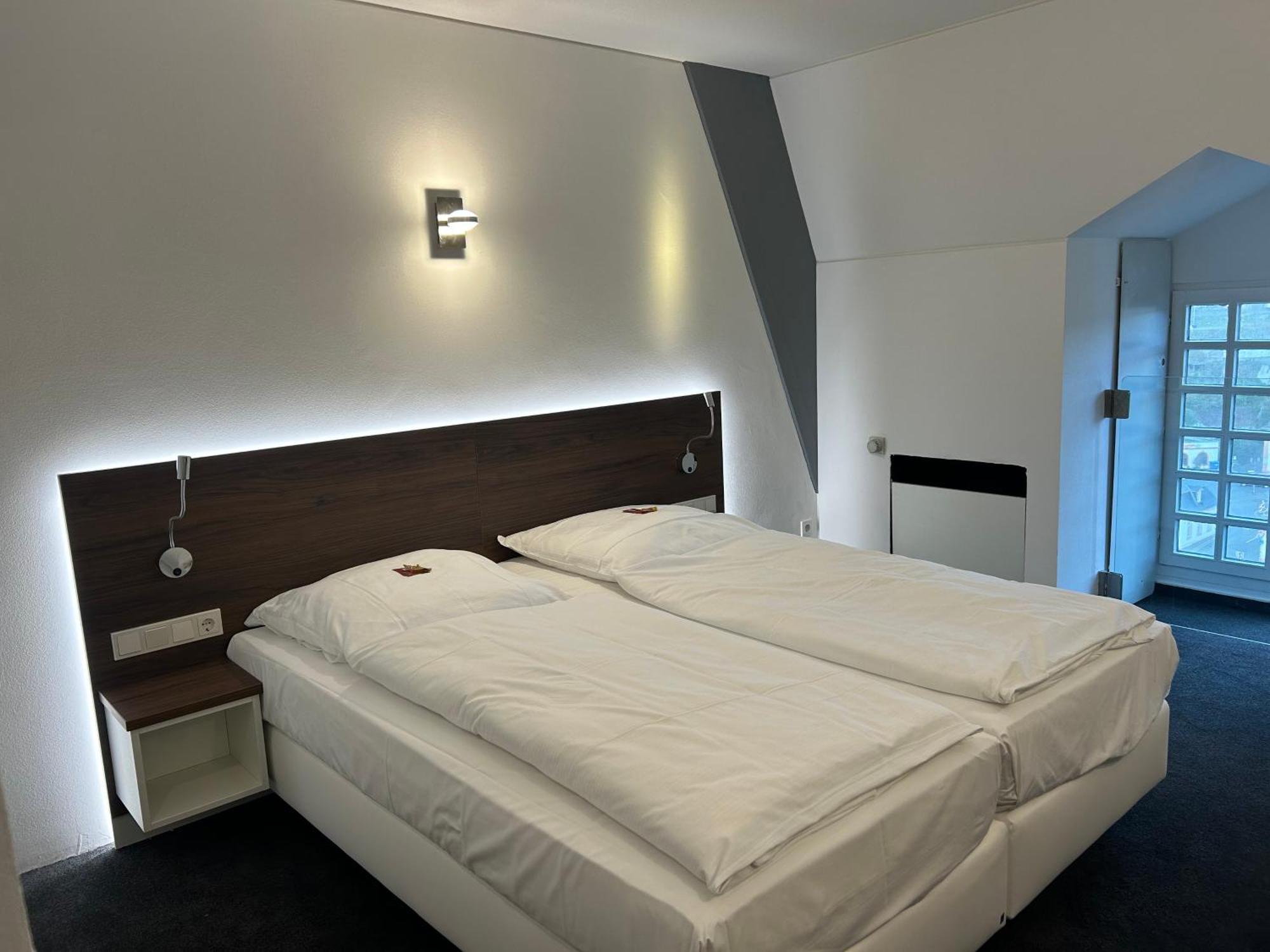 Schlosshotel Вайльбург Экстерьер фото