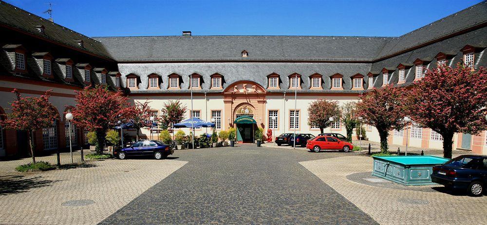 Schlosshotel Вайльбург Экстерьер фото