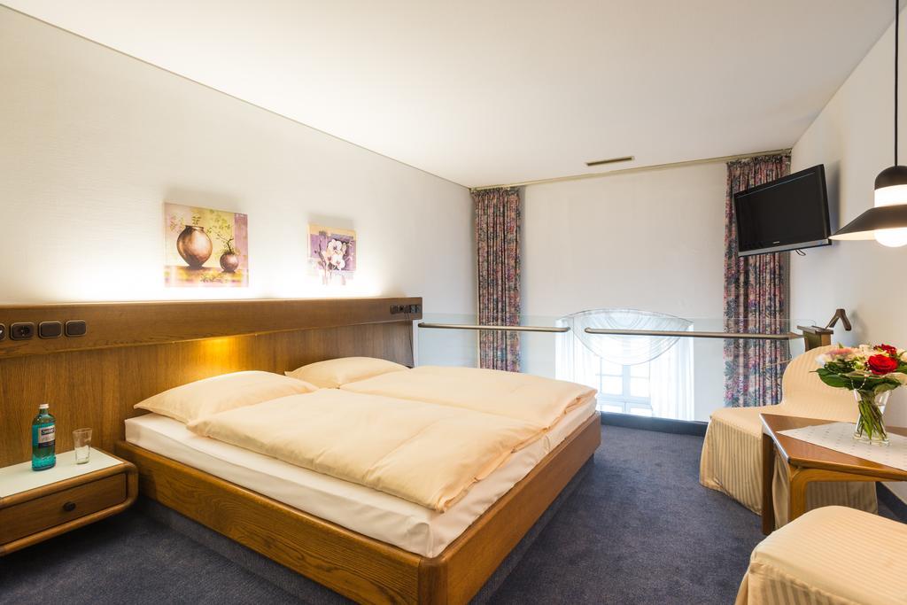 Schlosshotel Вайльбург Номер фото